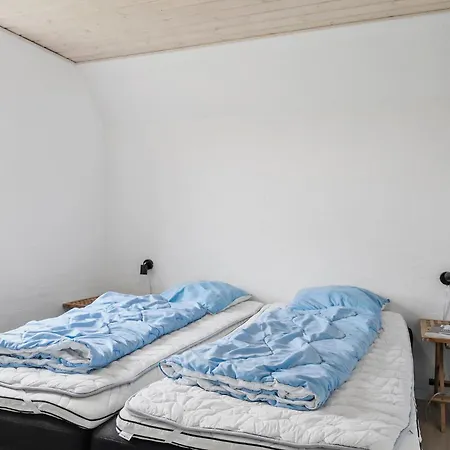 7 Bedroom Lovely In Nyaraló