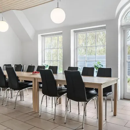 7 Bedroom Lovely In Ulfborg