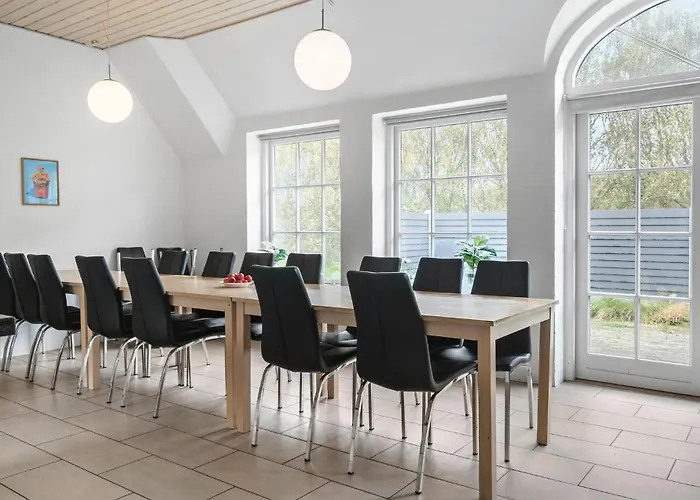 7 Bedroom Lovely In Ulfborg